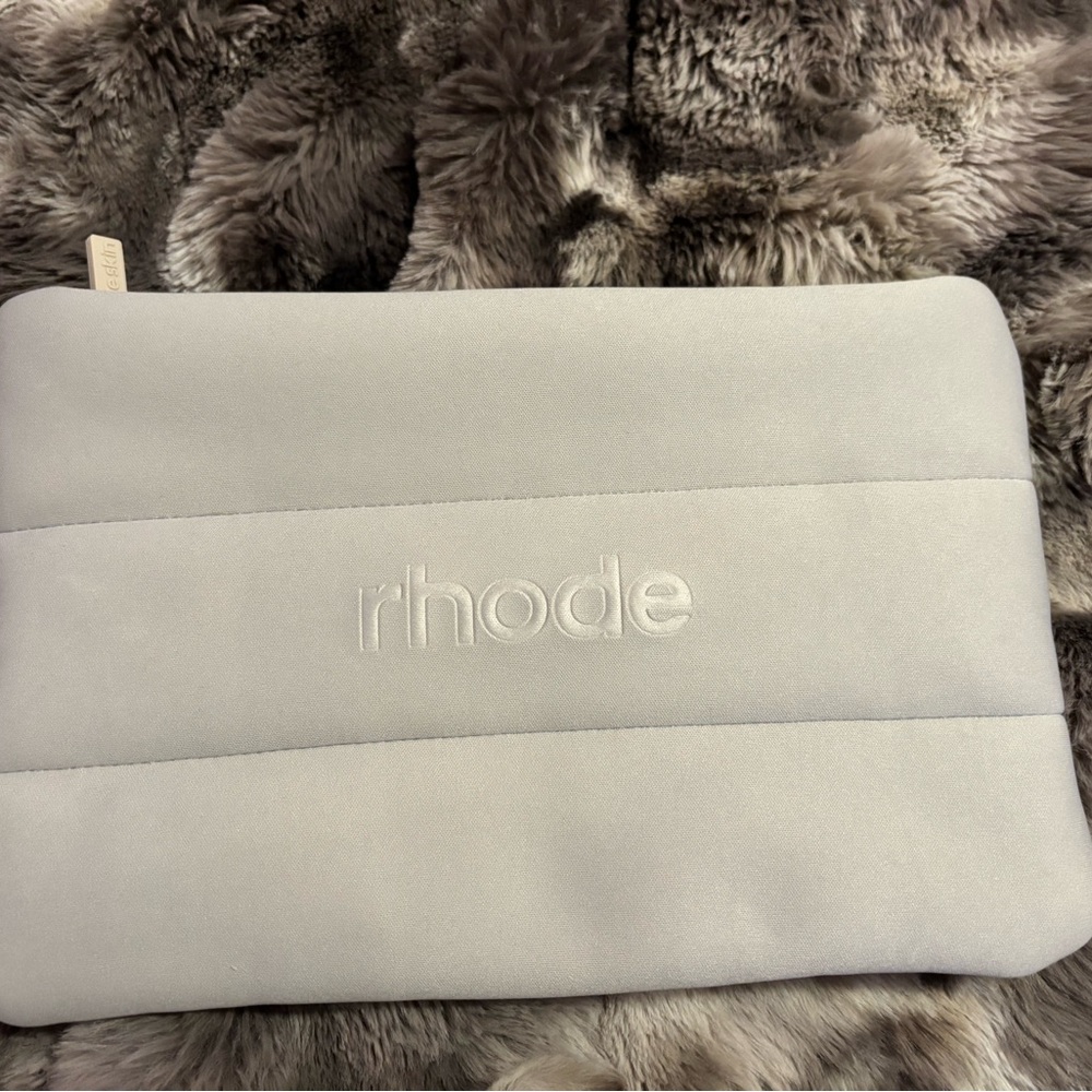 Rhode Beauty Makeup Bag Puff w/ Zipper